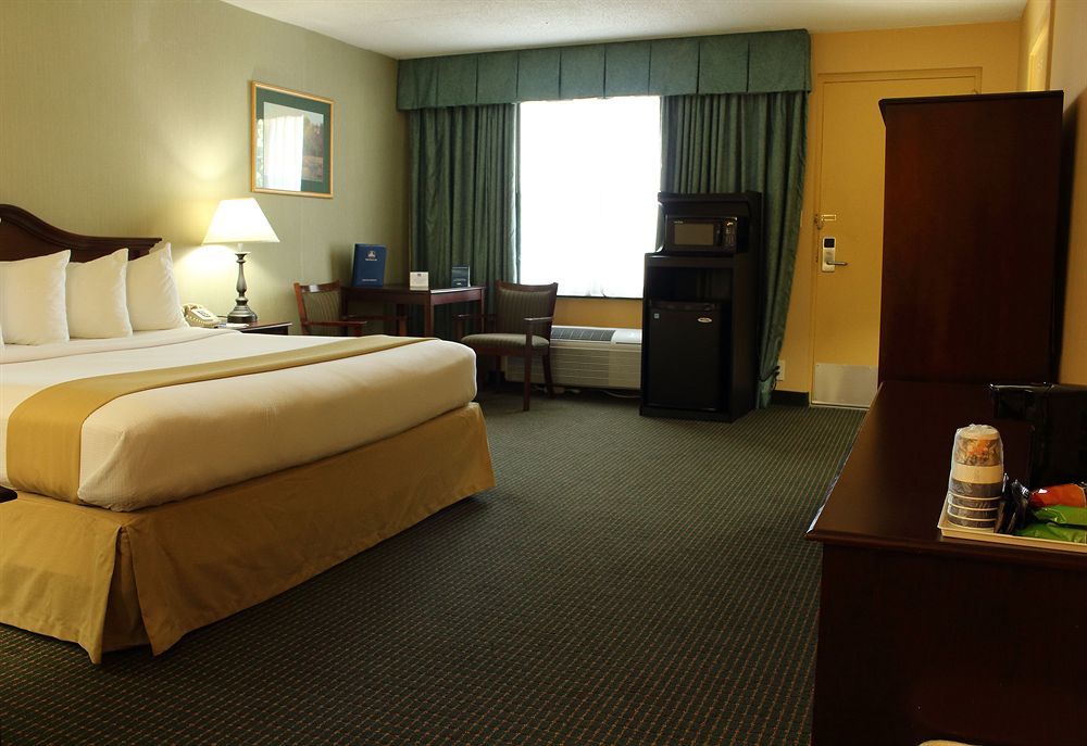 Clarion Inn Falls Church-Arlington Exterior foto